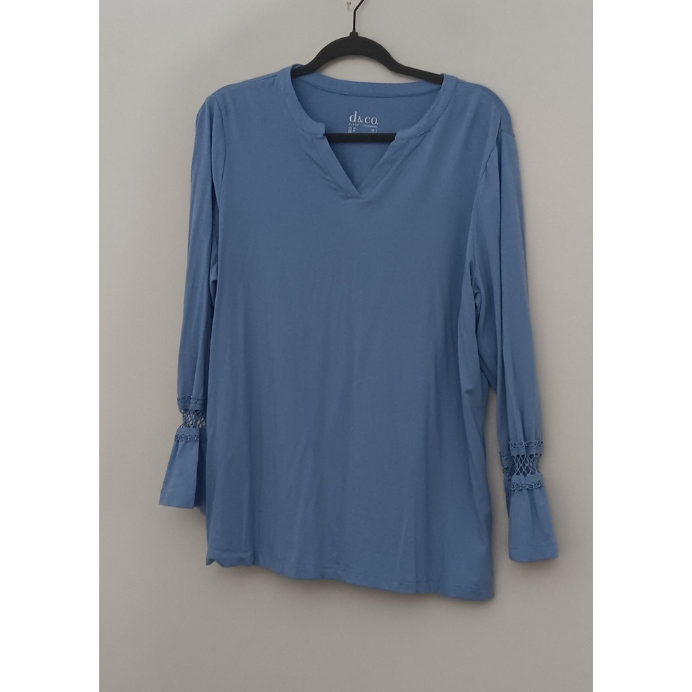 Denim & Co. Blouse Women's Size M Light Blue Bell Sleeve Peasant Top Pre-owned